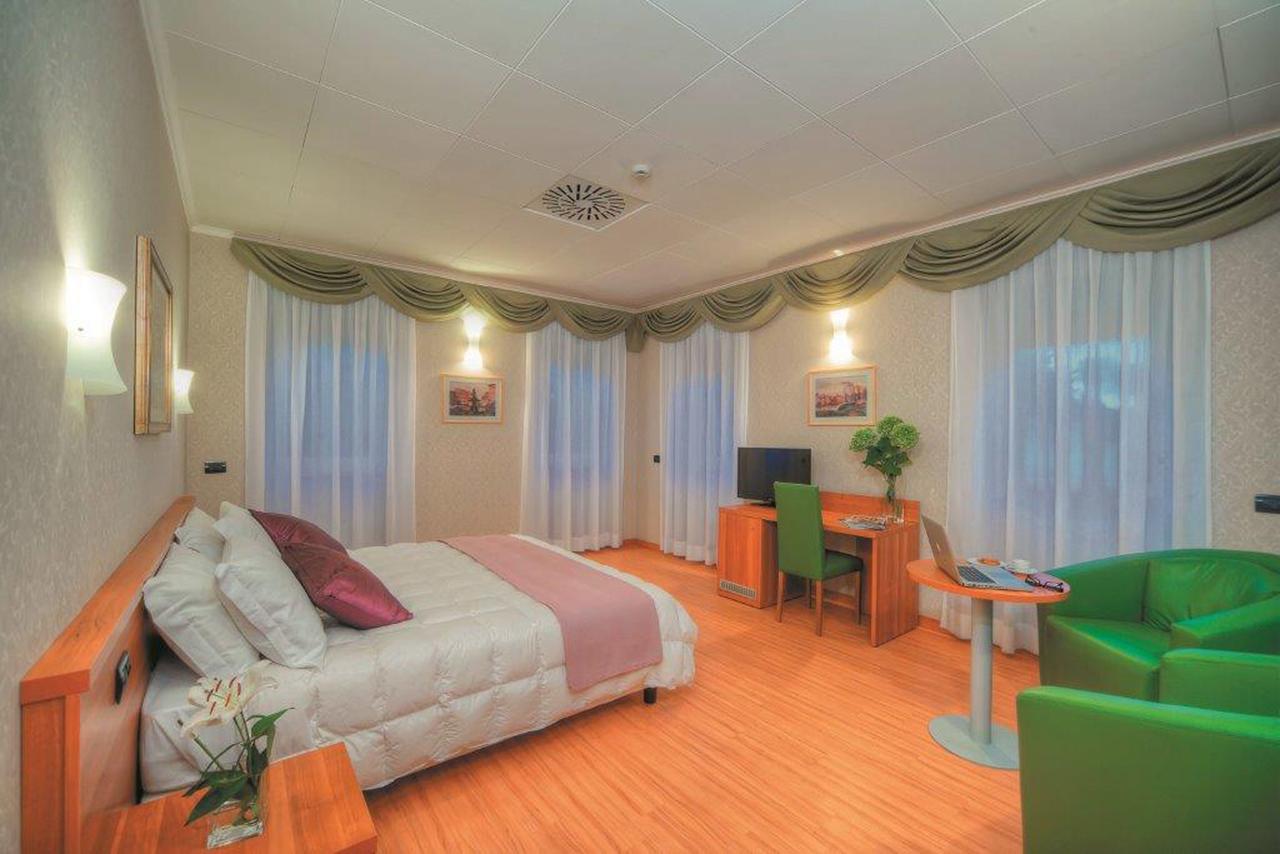 Ele Green Park Hotel Pamphili Roma Esterno foto